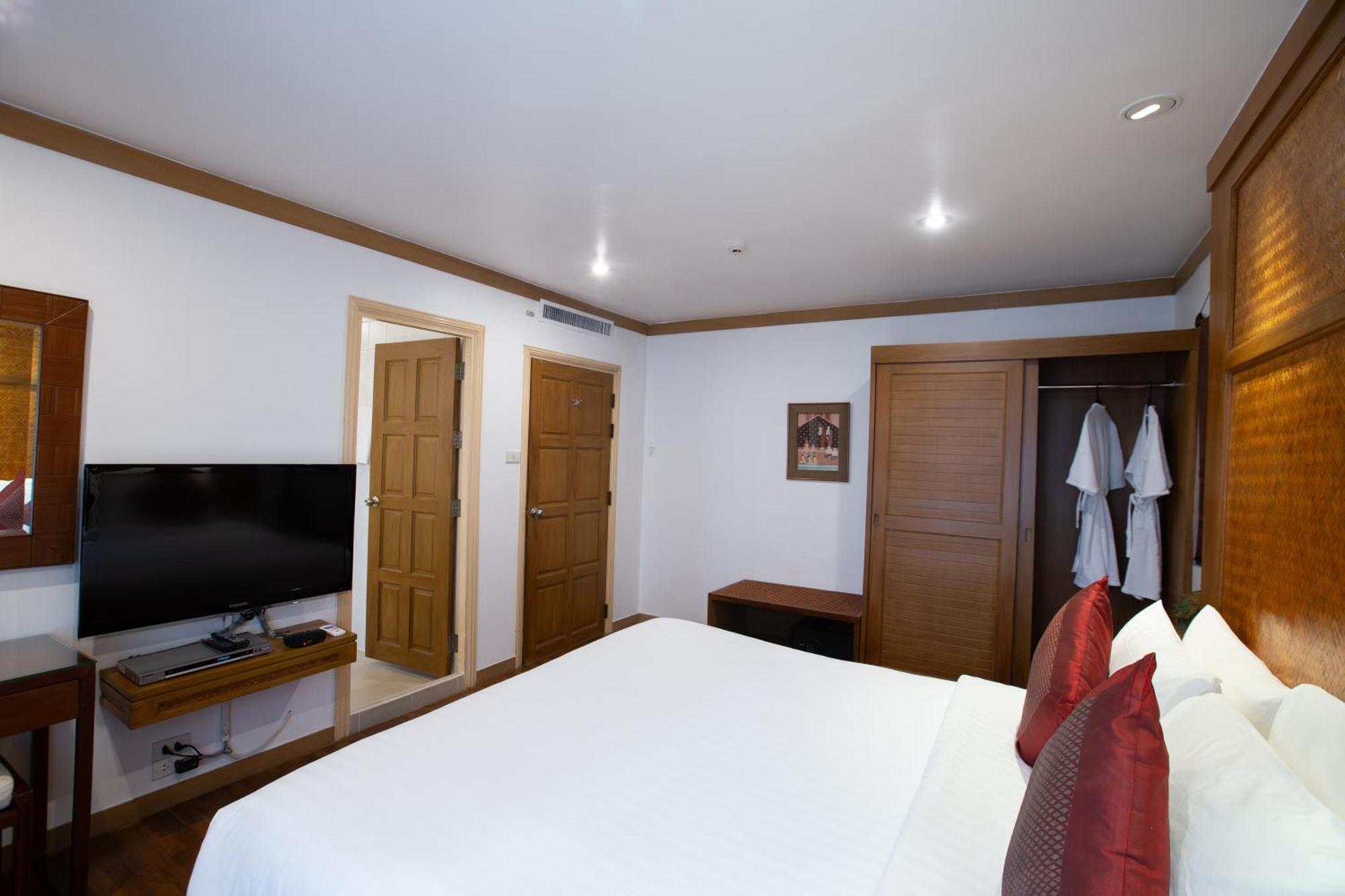 The Tarntawan Hotel Surawong Бангкок Экстерьер фото